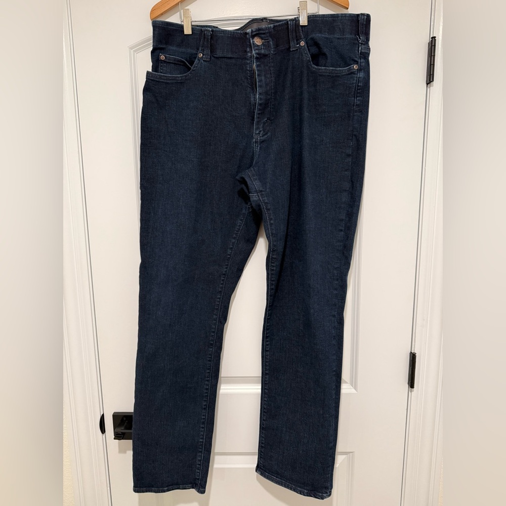 Lee Men's Dark Wash Relaxed Jeans Size 40x34
